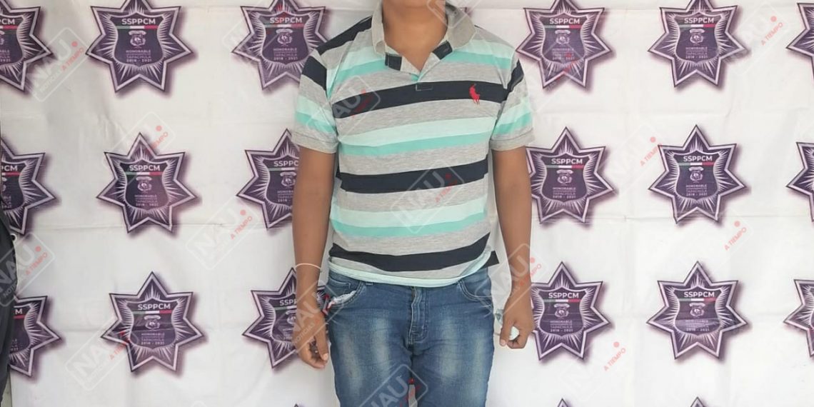 Novio celoso agarró a golpes a su novia