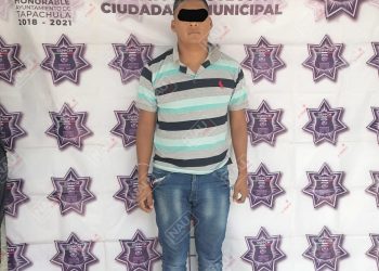 Novio celoso agarró a golpes a su novia