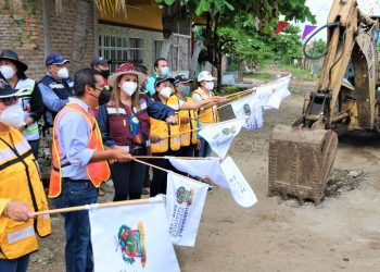 SE ABREN NUEVOS CIRCUITOS VIALES EN TAPACHULA CON OBRAS DE PAVIMENTACIÓN EN COLONIAS