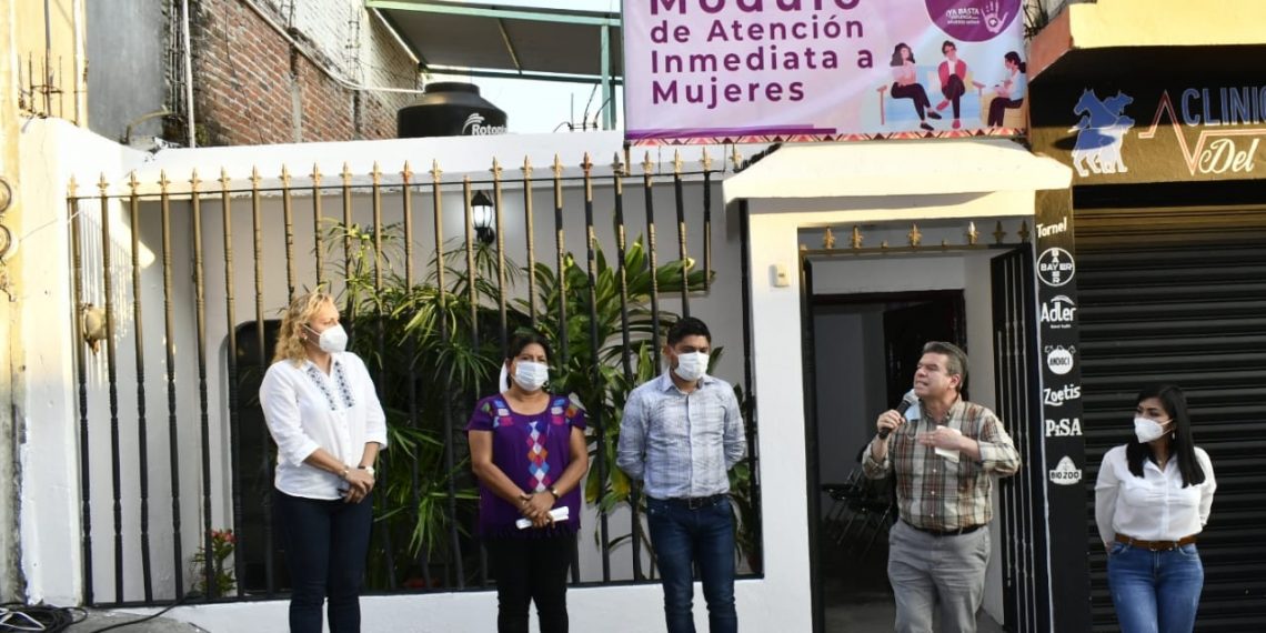 Inaugura Ismael Brito módulos para combatir violencia contra mujeres