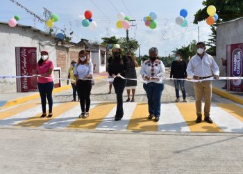 CON CALLES Y DRENAJE, AYUNTAMIENTO DE TAPACHULA BENEFICIA A LA COLONIA LOS AMORES
