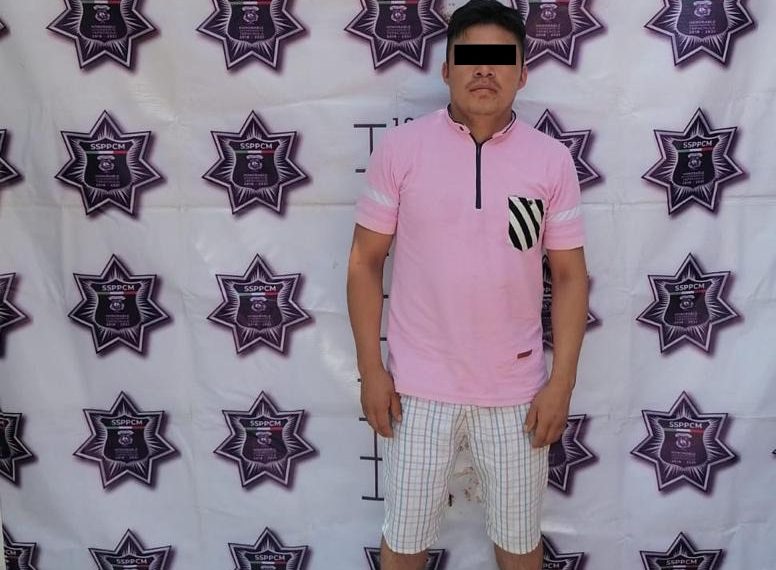 POLICÍA DE TAPACHULA DETIENE A EXTRANJERO CON ARMA Y DROGA