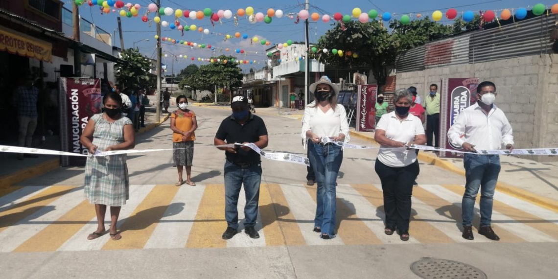 INAUGURA AYUNTAMIENTO PAVIMENTACIÓN HIDRÁULICA DE CALLES EN COLONIA “DOROTEO ARANGO”