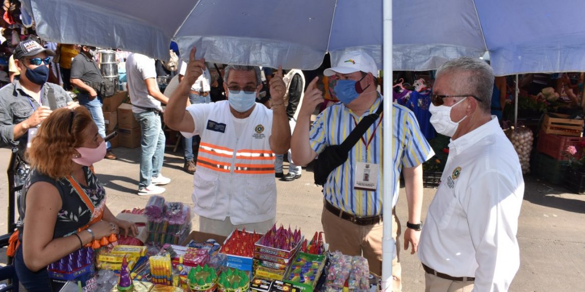 EXHORTAN A MANTENER MEDIDAS PREVENTIVAS POR COVID-19 Y PIROTECNIA EN MERCADOS DE TAPACHULA