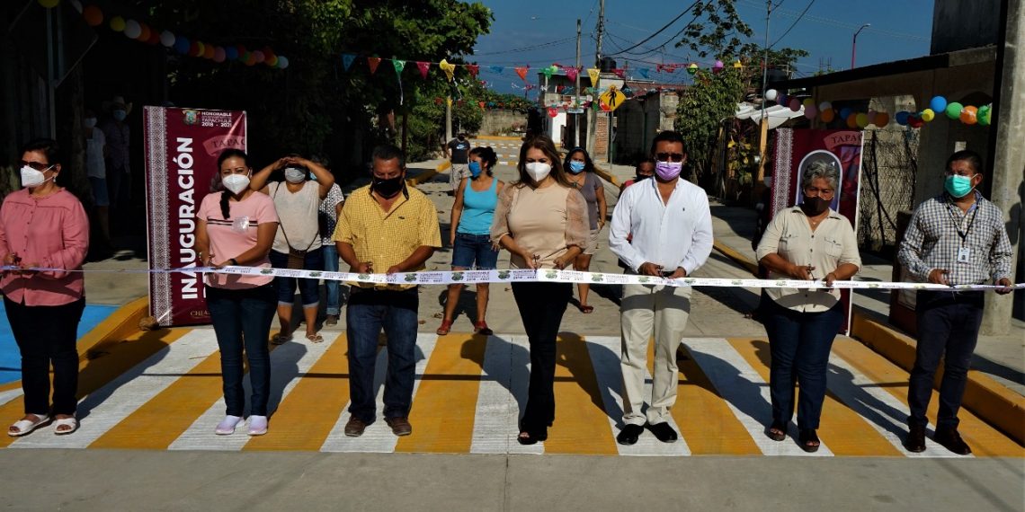 AYUNTAMIENTO DE TAPACHULA ENTREGA OBRA DE PAVIMENTACIÓN MIXTA EN COLONIA SANTA MARÍA LA RIVERA