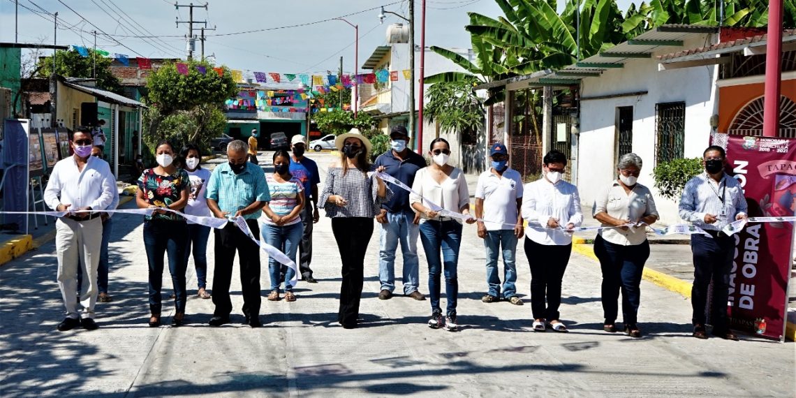 AYUNTAMIENTO DE TAPACHULA LE CUMPLE A PEDREGAL DE SAN ÁNGEL CON CALLES DE PAVIMENTO MIXTO