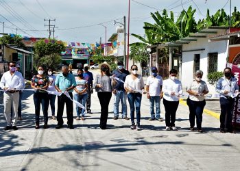 AYUNTAMIENTO DE TAPACHULA LE CUMPLE A PEDREGAL DE SAN ÁNGEL CON CALLES DE PAVIMENTO MIXTO