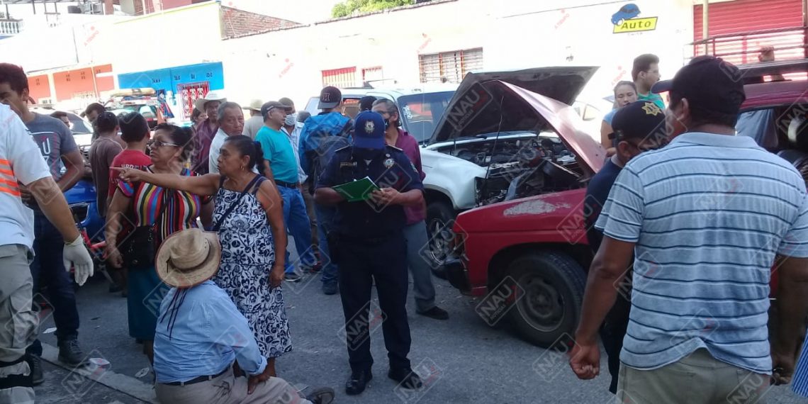 Tres lesionados en accidente de tránsito en la 7 sur y 18 calle oriente