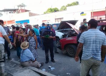 Tres lesionados en accidente de tránsito en la 7 sur y 18 calle oriente