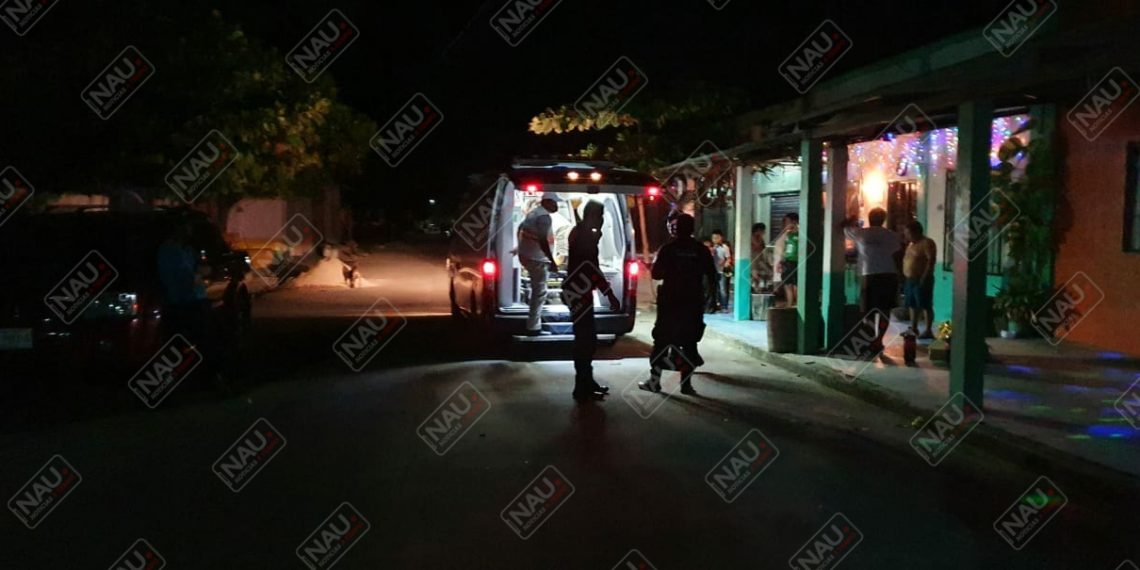 Policías dejan huir a su compañero que mandó al hospital a su esposa