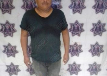 Agarró a golpes a su esposa