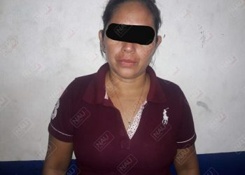 Detienen a señora con 4 bolsitas de marihuana