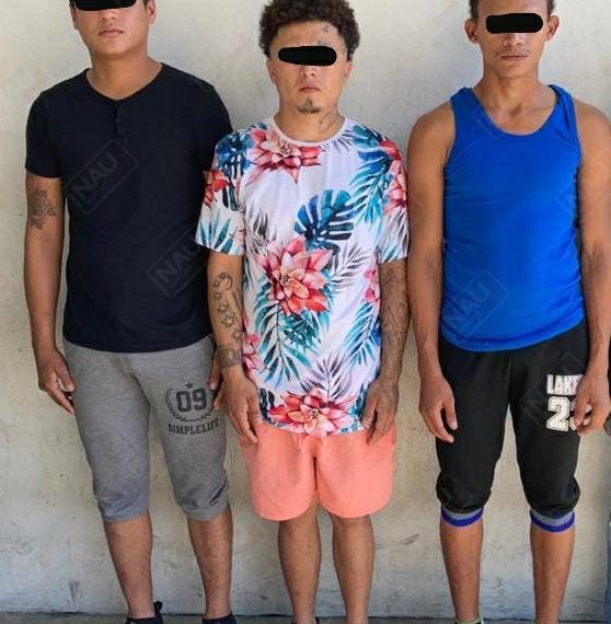 Detienen a centroamericanos que exigían que mujeres de la vida galante vendieran marihuana