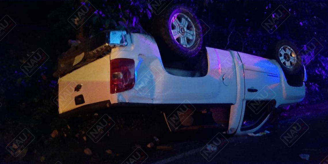 Cheyene Con Las Llantas Hacia Arriba