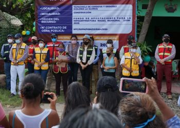 CON OBRAS VIALES SE MEJORA CALIDAD DE VIDA DE COLONOS DE TAPACHULA