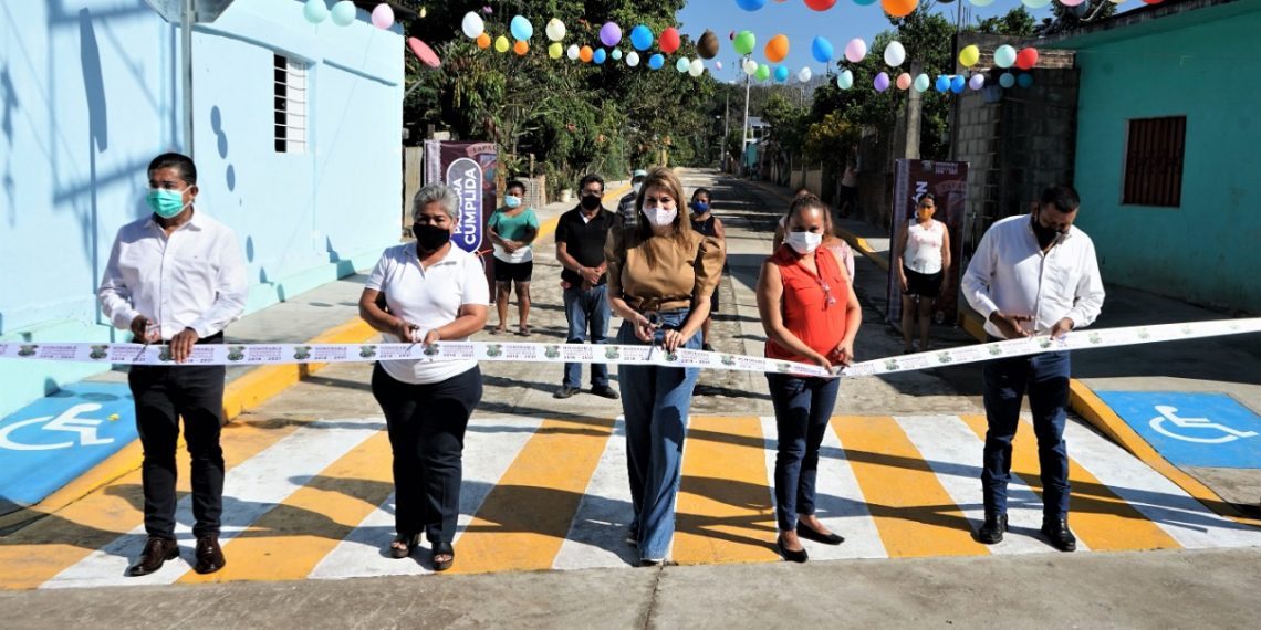 INAUGURA AYUNTAMIENTO DE TAPACHULA OBRA DE PAVIMENTACIÓN MIXTA EN COLONIA “EL VERGEL”