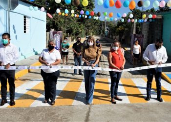 INAUGURA AYUNTAMIENTO DE TAPACHULA OBRA DE PAVIMENTACIÓN MIXTA EN COLONIA “EL VERGEL”