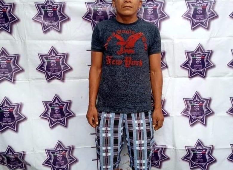 SEGURIDAD PÚBLICA DETIENE A SUJETO QUE PORTABA MARIGUANA