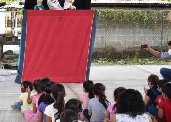 DIF TAPACHULA FESTEJO DÍA DE REYES EN ACAXMAN, HIDALGO Y FELICIANO RENAUD