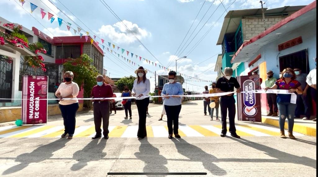 AYUNTAMIENTO DE TAPACHULA INAUGURA CALLES EN LA COLONIA 11 DE SEPTIEMBRE