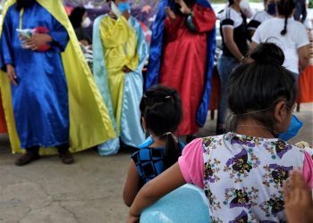 EN CONGREGACIÓN ZARAGOZA, DIF TAPACHULA CELEBRA EL DÍA DE REYES