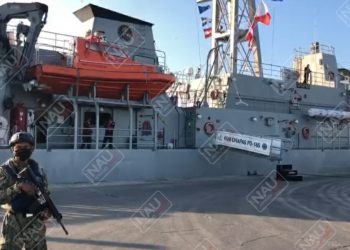 Arriba a Puerto Chiapas pescador rescatado en Altamar