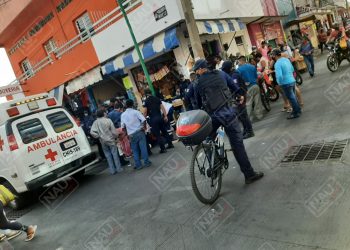 Atropellan a peatón que intentó cruzar una avenida