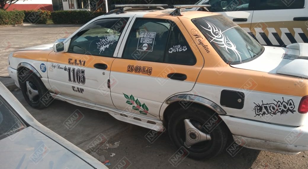 Detienen a dos personas con marihuana y en estado de ebriedad