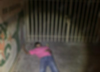 Murió al caer de su propia altura y golpearse la cabeza