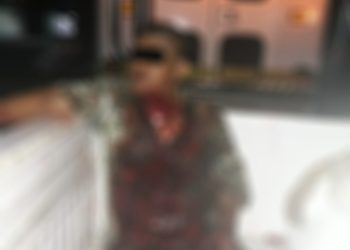 Casi le vuelan la cabeza