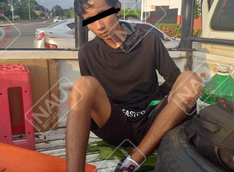 Agarro a golpes a su señora madre