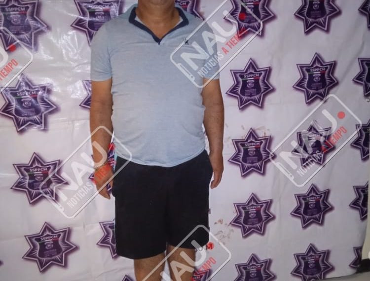 Intentó arrojar a su esposa de la azotea de su casa