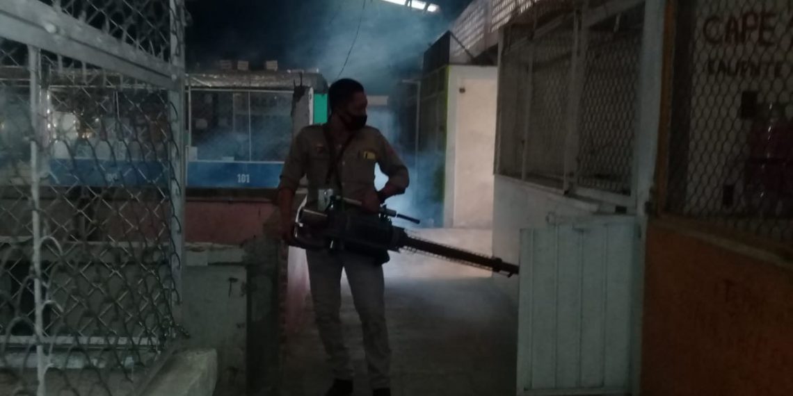 REALIZAN NEBULIZACIÓN EN MERCADOS DE TAPACHULA PARA EVITAR DENGUE, ZIKA Y CHIKUNGUNYA