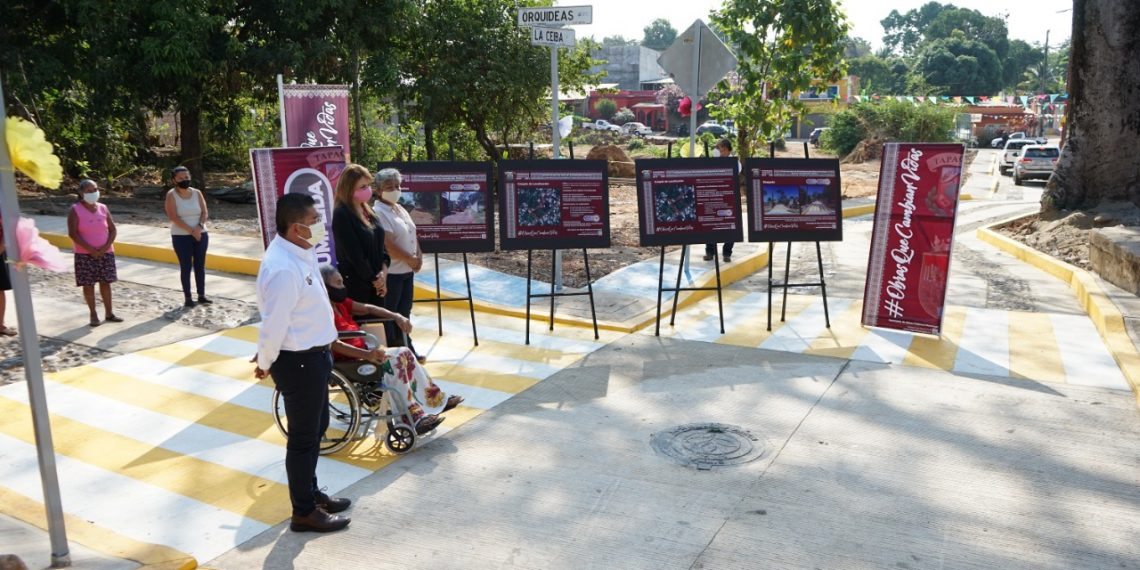 FAMILIAS DE ALIANZA CAMPESINA RECIBEN DEL AYUNTAMIENTO OBRA DE ALUMBRADO Y PAVIMENTACIÓN MIXTA