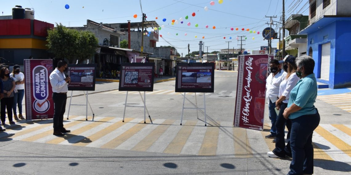 ENTREGA AYUNTAMIENTO DE TAPACHULA CALLES DE CONCRETO HIDRÁULICO EN LA COLONIA PINTORESCO