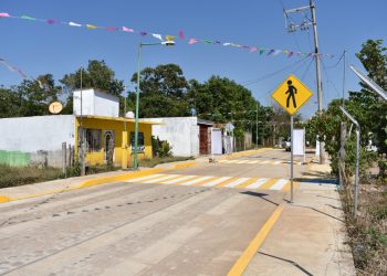 AYUNTAMIENTO DE TAPACHULA ENTREGA CALLES NUEVAS EN LA COLONIA EL TESORO