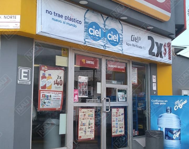 Asaltan Oxxo de la 7a norte y delincuente se lleva 7 mil pesos