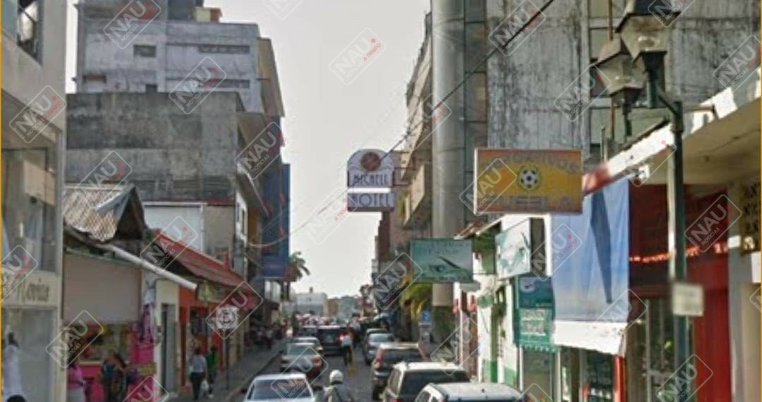 Abren vehículo y se roban 70 mil pesos