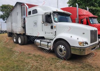 Aseguran tráiler con 20 paquetes de cocaina