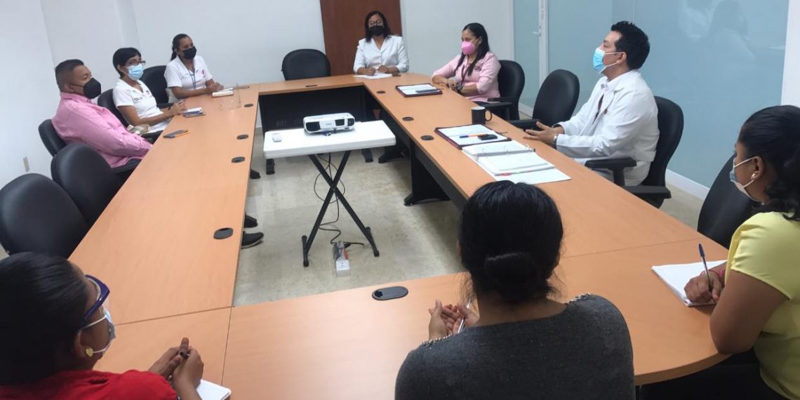 REUNIÓN DE TRABAJO PARA REGULARIZAR IDENTIDAD DE MADRES MEXICANAS Y EXTRANJERAS MENORES DE EDAD