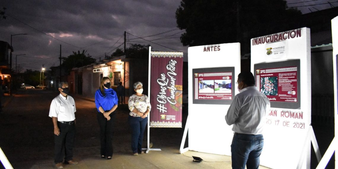 AYUNTAMIENTO DE TAPACHULA ENTREGA OBRA DE ALUMBRADO PÚBLICO EN COLONIA SAN ROMÁN