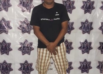 POLICIAS MUNICIPALES LO DETUVIERON POR GOLPEAR A UNA MUJER