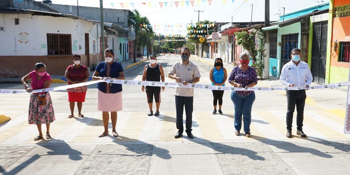 ENTREGA AYUNTAMIENTO DE TAPACHULA NUEVAS OBRAS EN COLONIAS LOS REYES Y SAN ROMAN