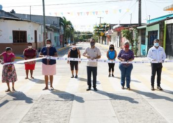 ENTREGA AYUNTAMIENTO DE TAPACHULA NUEVAS OBRAS EN COLONIAS LOS REYES Y SAN ROMAN