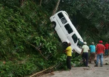 Tres lesionados deja accidente en Alpujarras