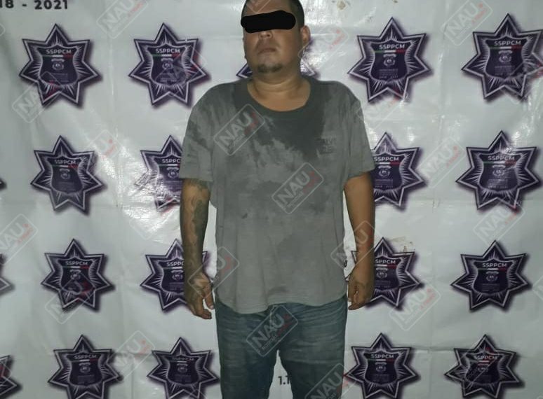 El charmin fue detenido por robar pertenencias en un vehículo