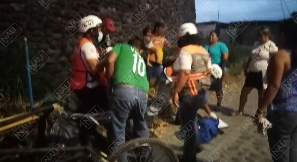 Se volcó en el triciclo de carga en la Colonia Los Reyes