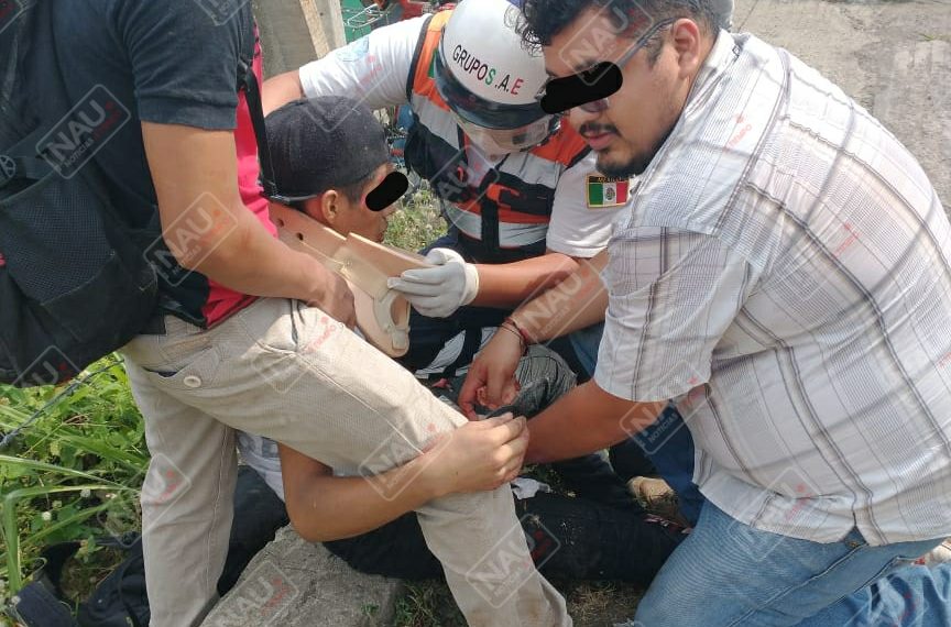 Ciclista cae a un zanjo en la avenida Esperanza de la Colonia Xochimilco