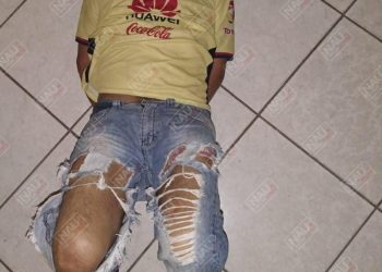 Ebrio chocó contra un taxi e intentó darse a la fuga