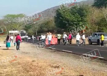 Bloqueo en carretera del Municipio de Pijijiapan, Chis.
